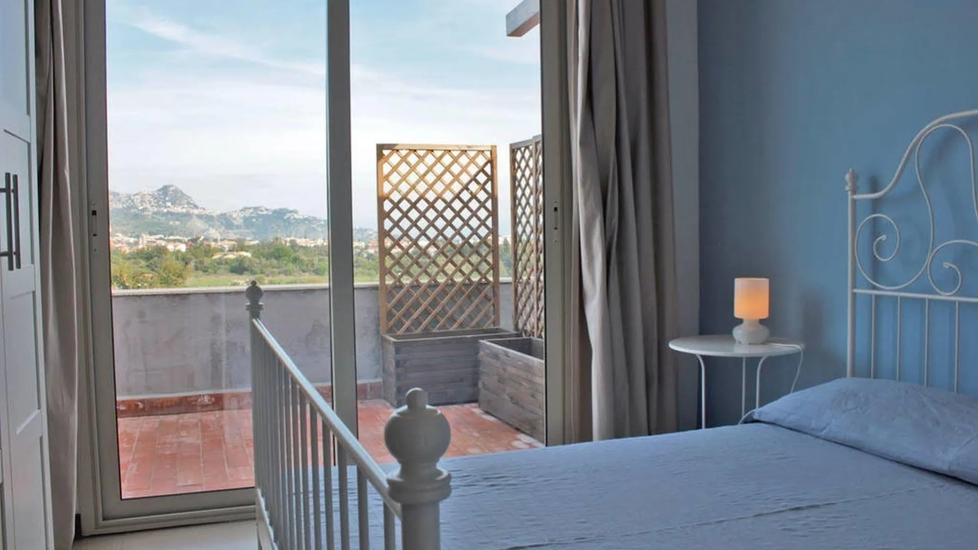 Comeinsicily - Rocce Nere Giardini Naxos Apartment
