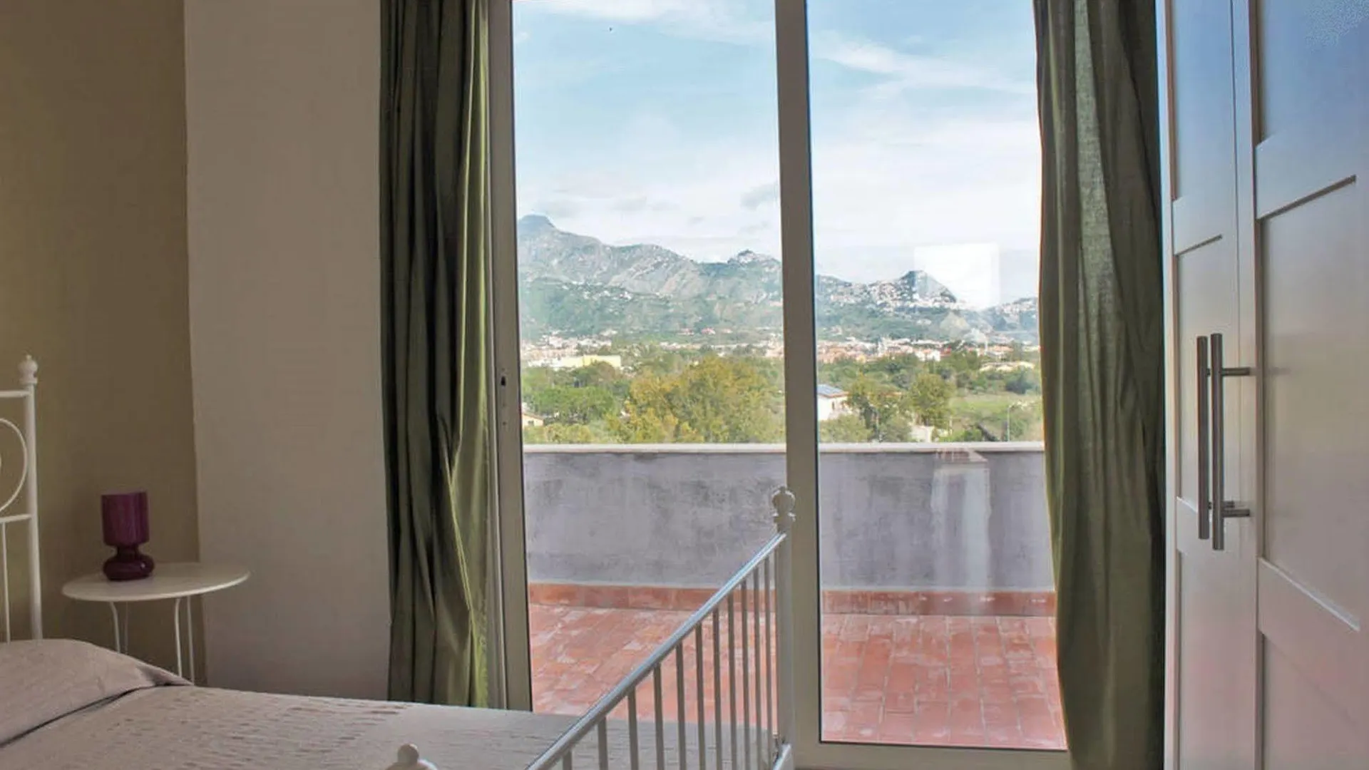 Apartment Comeinsicily - Rocce Nere Giardini Naxos