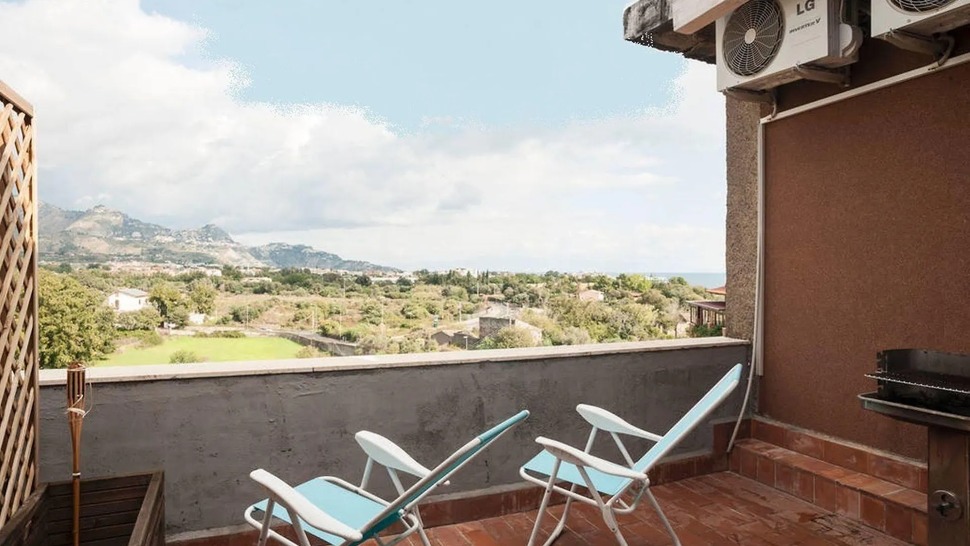 Comeinsicily - Rocce Nere Giardini Naxos Italy