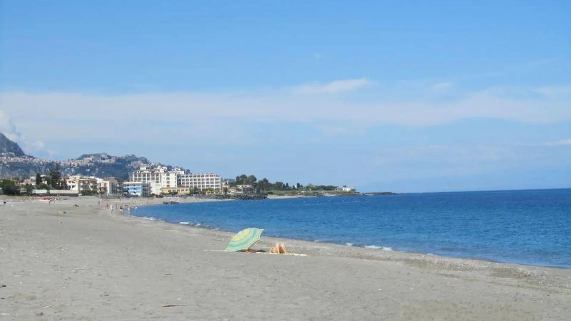 Comeinsicily - Rocce Nere Giardini Naxos Apartment